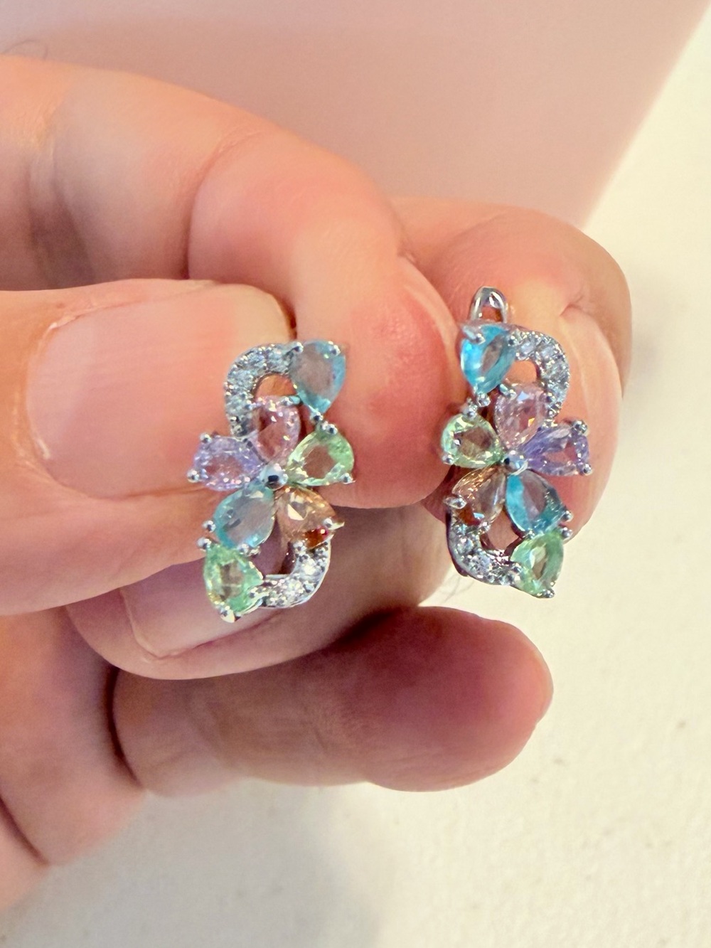 Multi-Color Floral Crystal Stud Earrings. - Picture 6 of 6